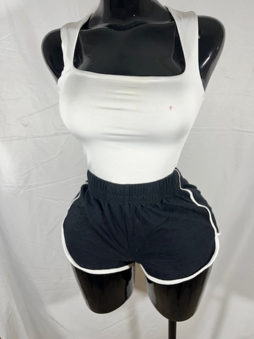 Forever 21 Black Athletic Shorts – Size L - Picture 2 of 4